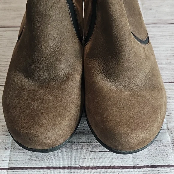 Dansko Sz 38 Brown Flats Sleek Slip-On Loafers - Picture 14 of 15